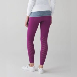 Lululemon Enlighten Tight Regal Plum Seamless Leggings Size Small